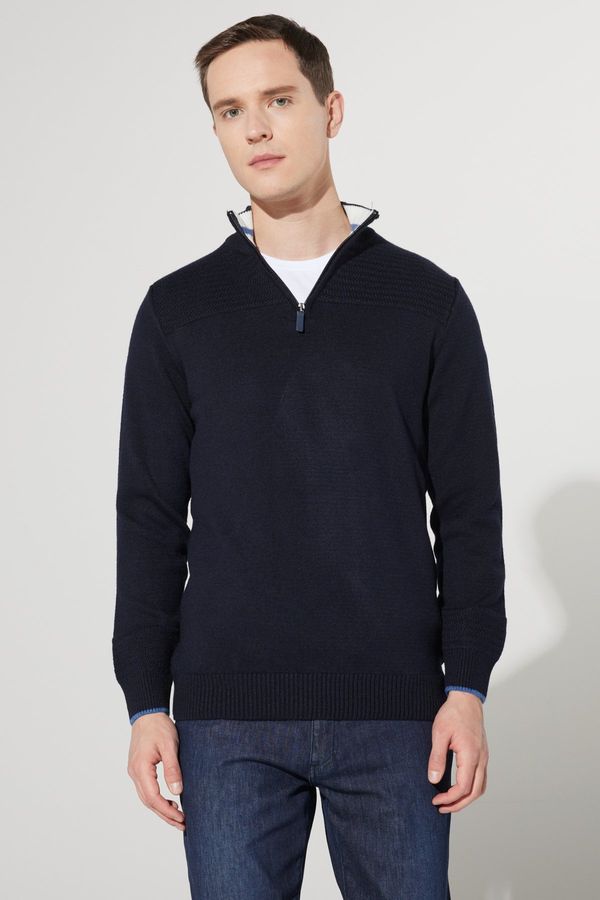 ALTINYILDIZ CLASSICS ALTINYILDIZ CLASSICS Men's Navy Blue Standard Fit Regular Cut Stand-Up Bato Collar Raised Soft Textured Knitwear Sweater