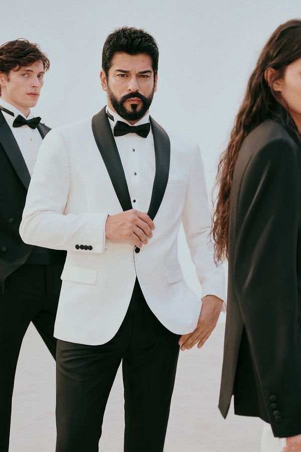 ALTINYILDIZ CLASSICS ALTINYILDIZ CLASSICS Men's White-Black Slim Fit Slim Fit Shawl Collar Patterned Classic Tuxedo Suit