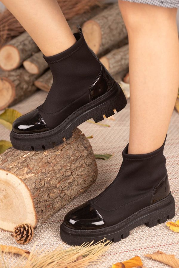 armonika armonika FLR507 EASY-TO-WEAR STRETCHED Patent Leather Detailed Short Boots