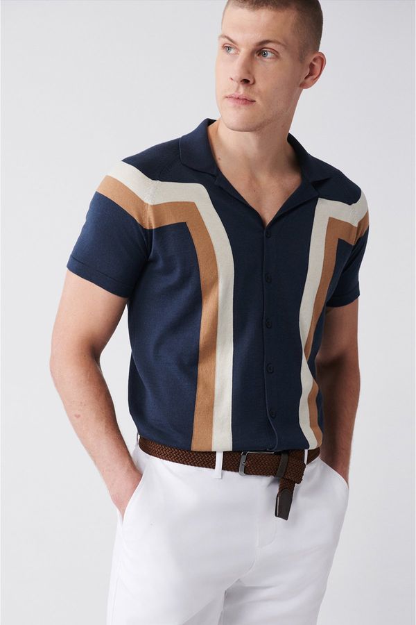 Avva Avva Men's Navy Blue Cuban Collar Color Block Buttoned Regular Fit Knitwear T-shirt