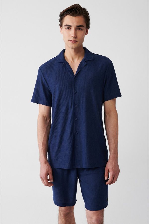 Avva Avva Men's Navy Blue Cuban Collar Knitted Jacquard Easy Iron Short Sleeve Regular Fit Shirt