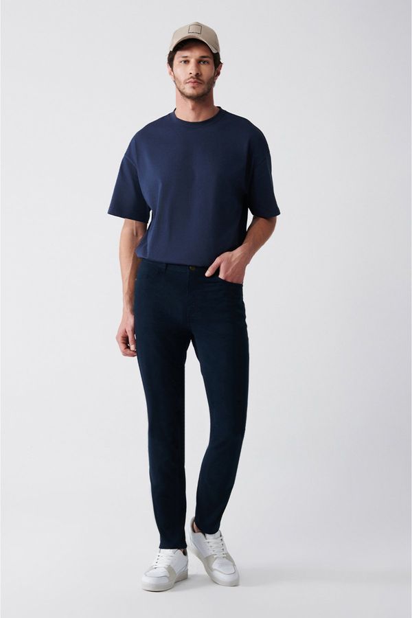 Avva Avva Men's Navy Blue Dobby Flexible 5-Pocket Slim Fit Slim Fit Canvas Trousers
