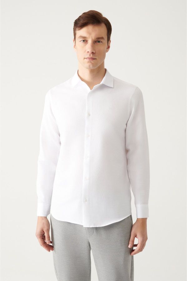 Avva Avva Men's White Easy-to-Iron Classic Collar Embossed Cotton Slim Fit Slim Fit Shirt