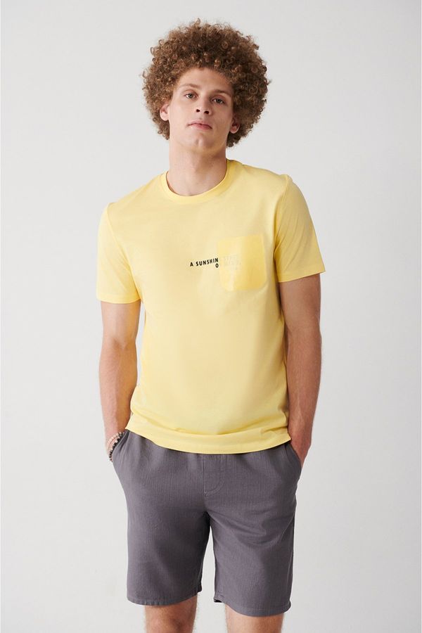 Avva Avva Men's Yellow 100% Cotton Crew Neck Pocket Printed Regular Fit T-shirt