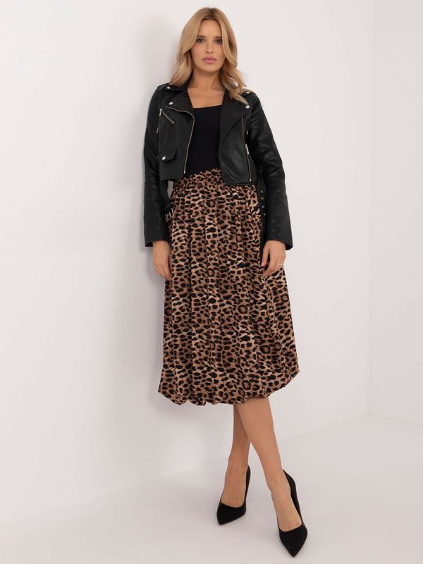 Fashionhunters Beige and black midi skirt with leopard print