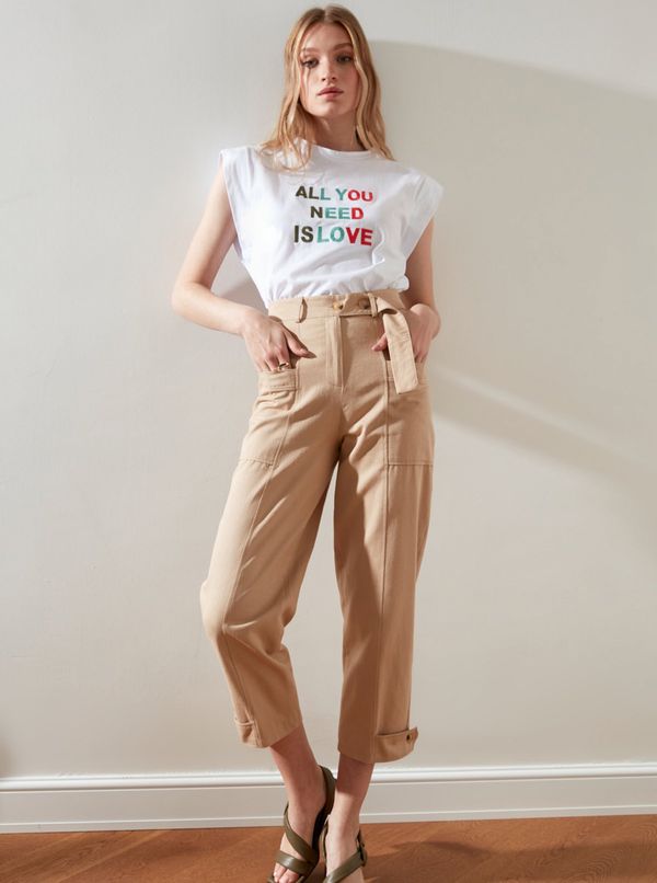 Trendyol Beige Women's Cropped Trousers with Pockets Trendyol - Women