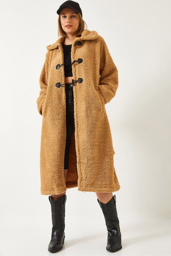 Bianco Lucci Bianco Lucci Women's Buttoned Lined Belted Teddy Coat 938127