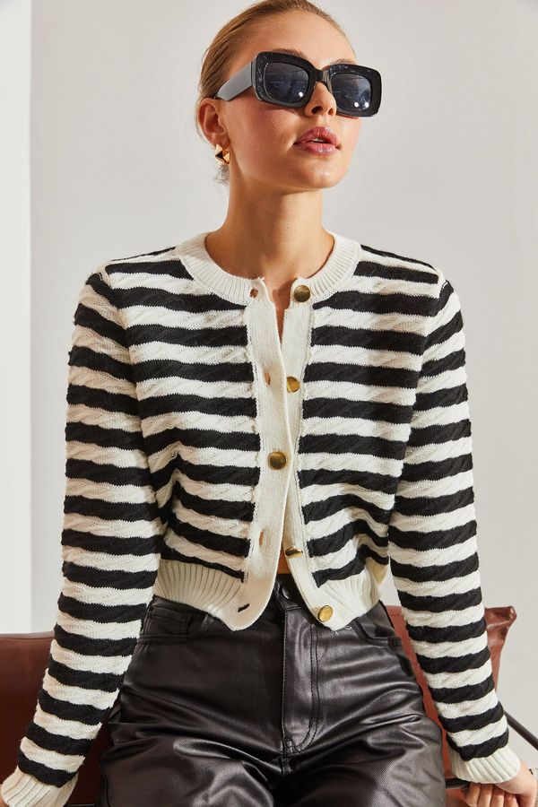 Bianco Lucci Bianco Lucci Women's Buttoned Side Braided Striped Knitwear Cardigan