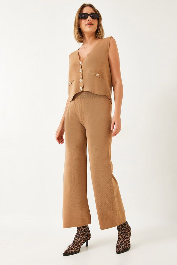 Bianco Lucci Bianco Lucci Women's Buttoned Vest Bottom Top Knitwear Set