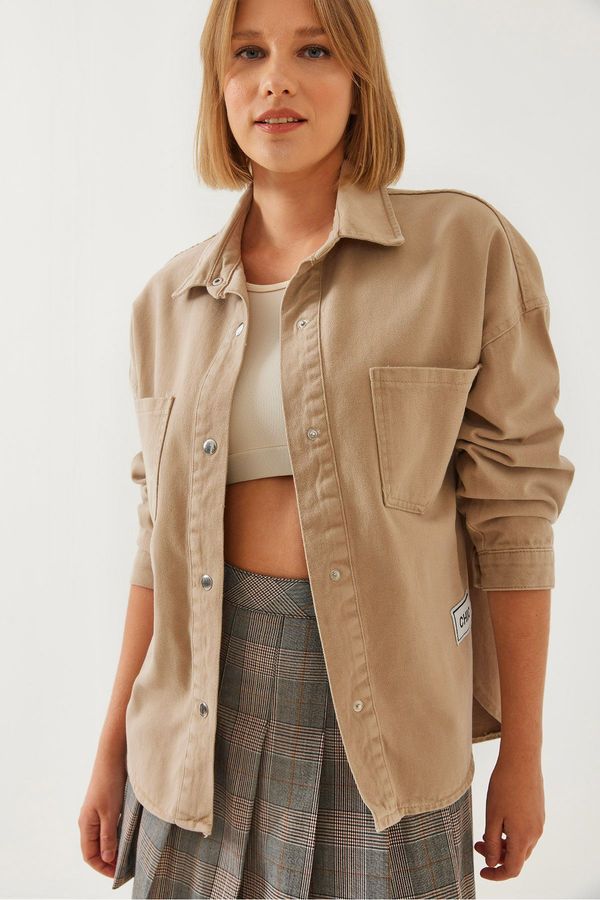 Bianco Lucci Bianco Lucci Women's Chic Emblem Gabardine Shirt 4473