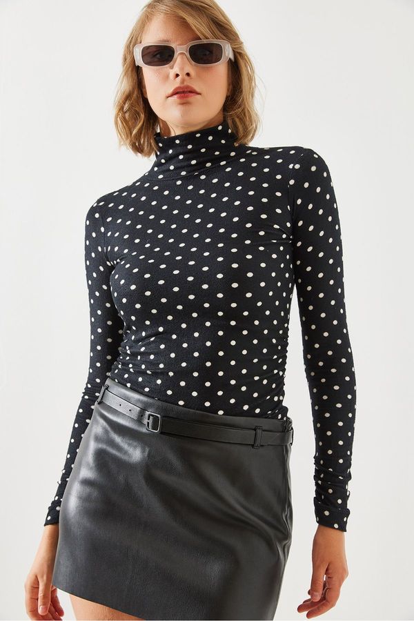 Bianco Lucci Bianco Lucci Women's Collared Long Sleeve Patterned Gathered Detailed Blouse