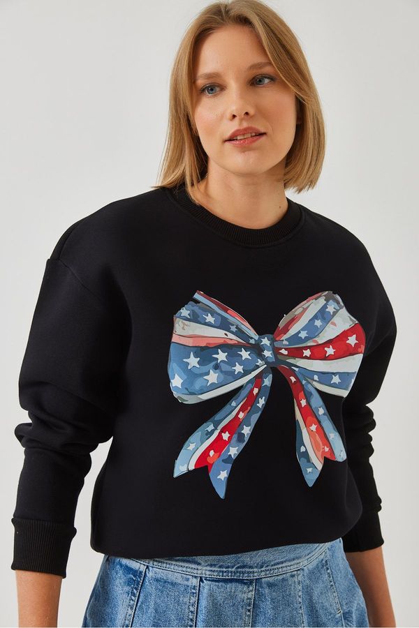 Bianco Lucci Bianco Lucci Women's Colorful Butterfly Printed Sweatshirt MBHS019