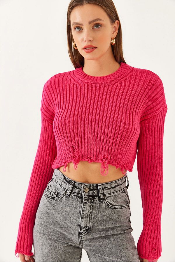 Bianco Lucci Bianco Lucci Women's Crew Neck Ripped Detail Crop Knitwear Sweater