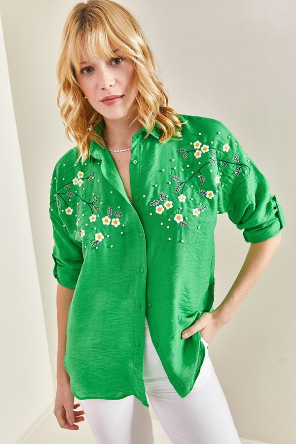 Bianco Lucci Bianco Lucci Women's Daisy Embroidered Folding Sleeves Airon Linen Shirt