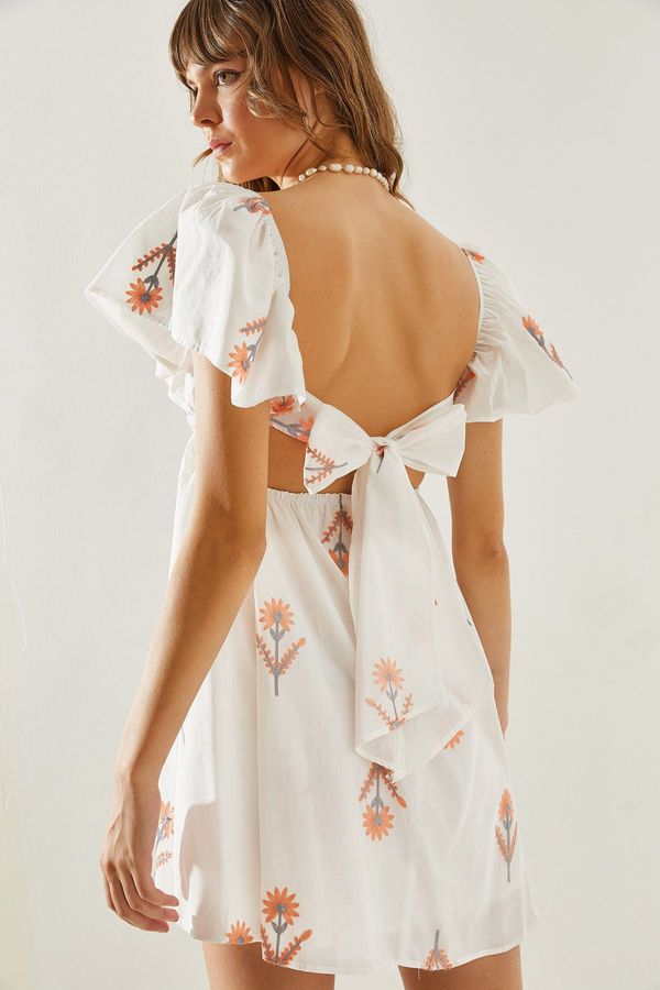 Bianco Lucci Bianco Lucci Women's Embroidered Back Tie Detailed Dress 35211