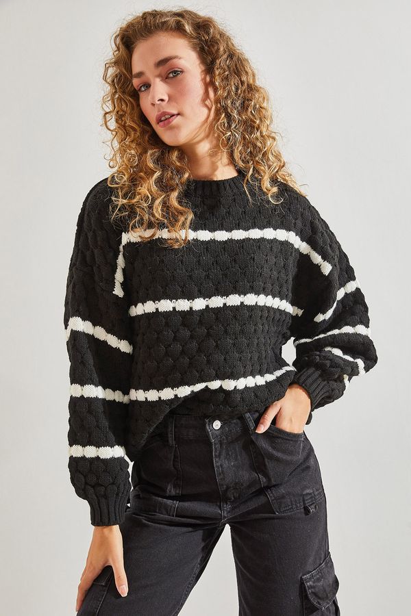 Bianco Lucci Bianco Lucci Women's Striped Balloon Sleeve Honeycomb Knitted Sweater