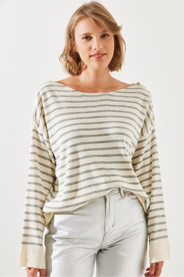 Bianco Lucci Bianco Lucci Women's Striped Shoulder Buttoned Sweater