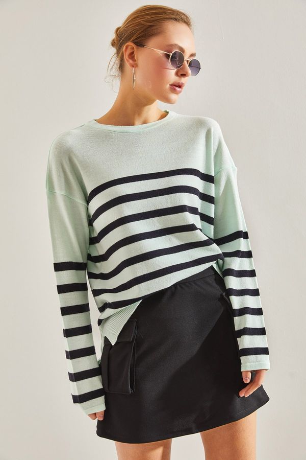 Bianco Lucci Bianco Lucci Women's Striped Sweater