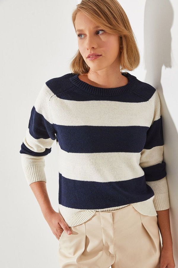 Bianco Lucci Bianco Lucci Women's Striped Sweater Raglan