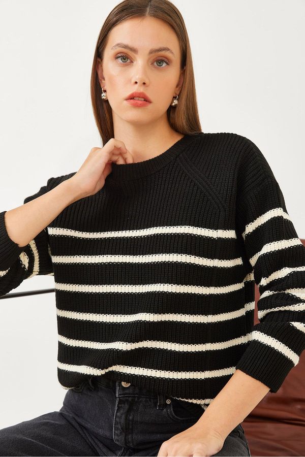 Bianco Lucci Bianco Lucci Women's Striped Thessaloniki Knitted Knitwear Sweater