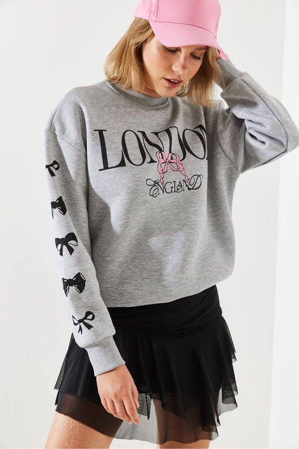 Bianco Lucci Bianco Lucci Women's Triple Thread Raised London Life Graphic Print Sweatshirt MBHS004