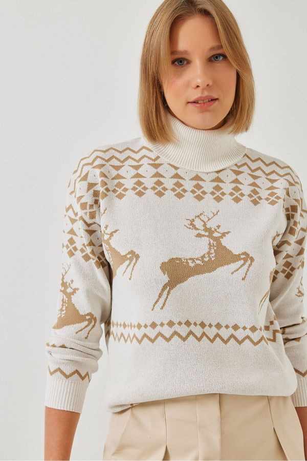 Bianco Lucci Bianco Lucci Women's Turtleneck Sweater with Deer Pattern