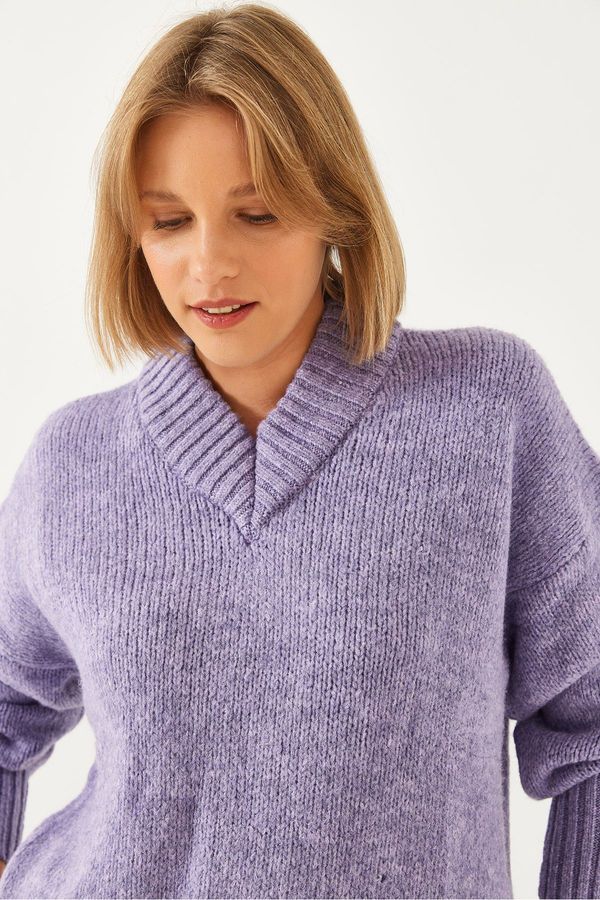 Bianco Lucci Bianco Lucci Women's V Neck Knitted Sweater