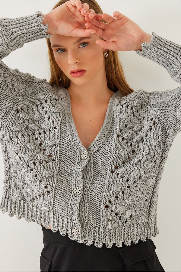 Bianco Lucci Bianco Lucci Women's V-Neck Pompom Three-Button Knitted Cardigan