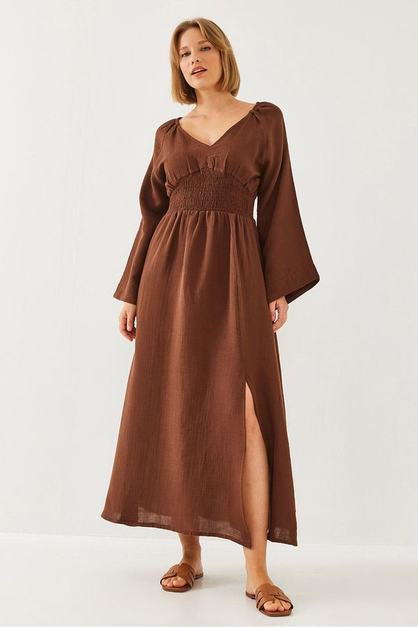 Bianco Lucci Bianco Lucci Women's V Neck Waist Gipel Flared Dress 35177