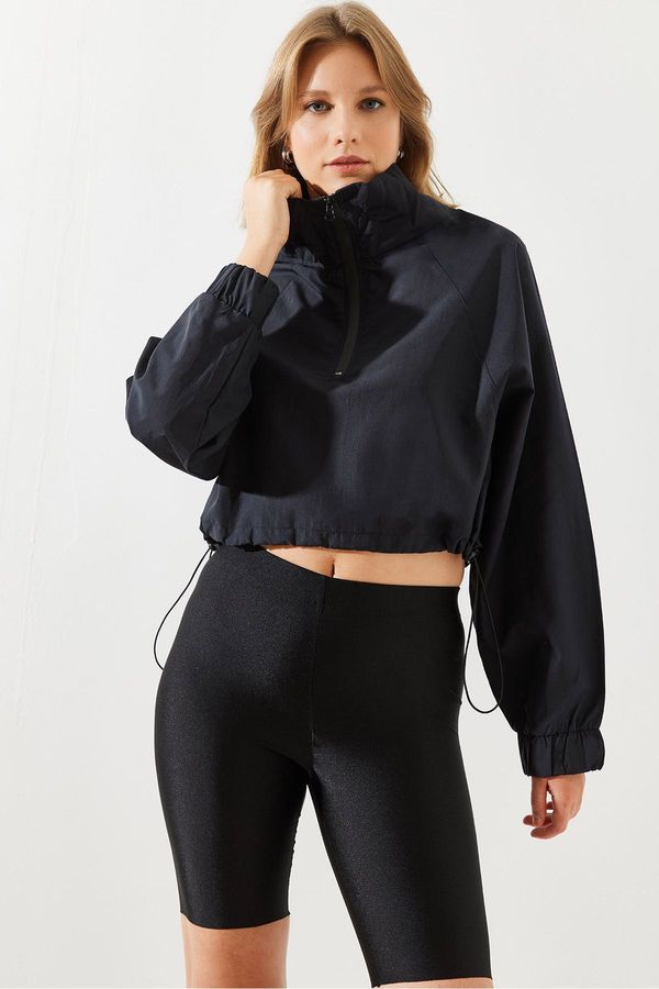 Bianco Lucci Bianco Lucci Women's Zipper Detailed Raincoat MBMS002