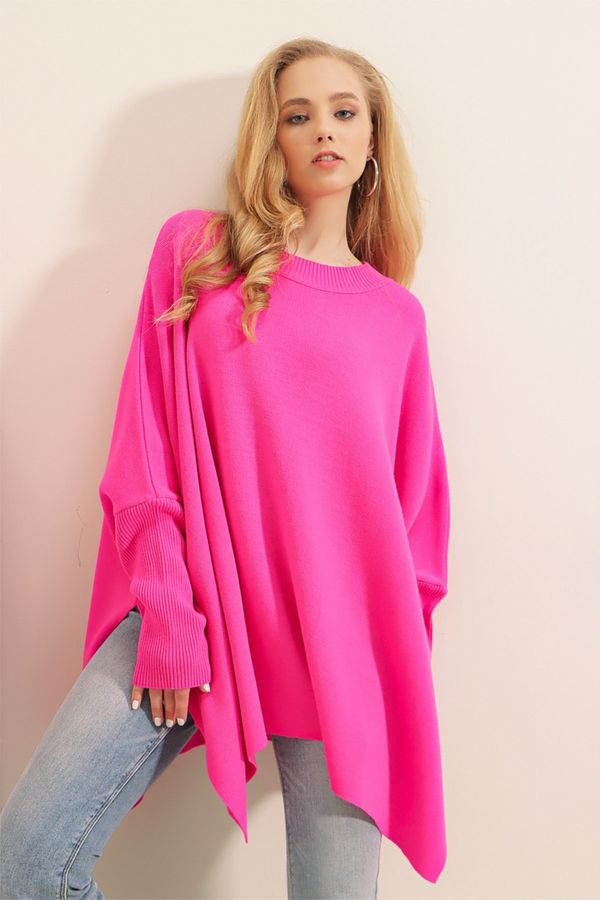 Bigdart Bigdart 15783 Slit Poncho Sweater - Fuchsia