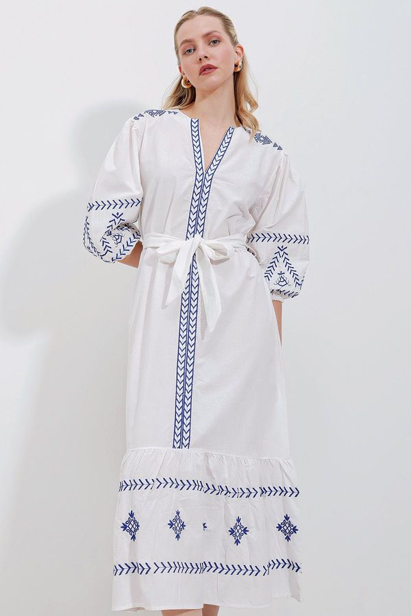 Bigdart Bigdart 2479 Embroidered Linen Dress - White