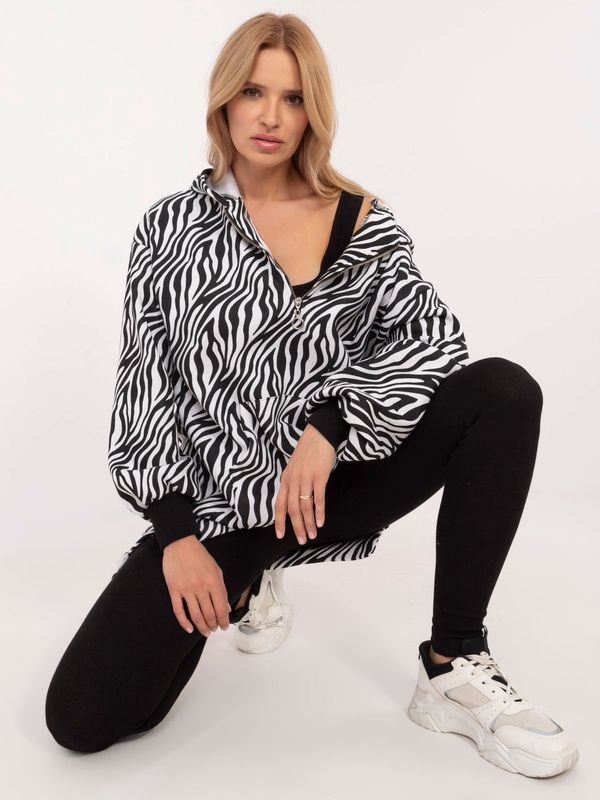 Fashionhunters Black and white three-piece set with a printed sweatshirt