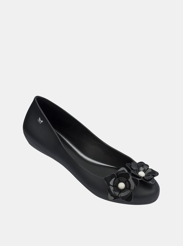 Zaxy Black ballerinas with flower-shaped appalysing on the tip of Zaxy Flower