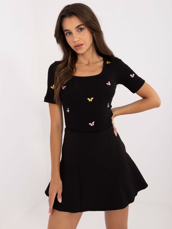 Fashionhunters Black blouse with embroidery