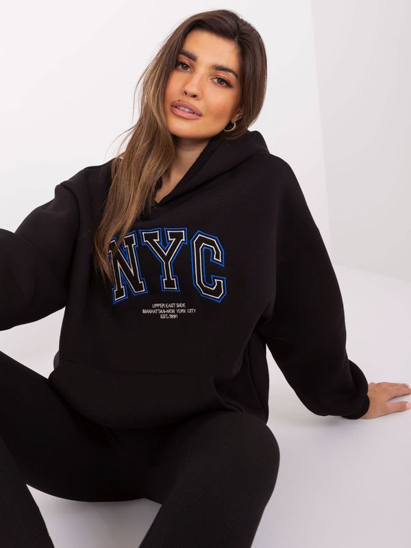 Fashionhunters Black kangaroo sweatshirt with lettering and insulation