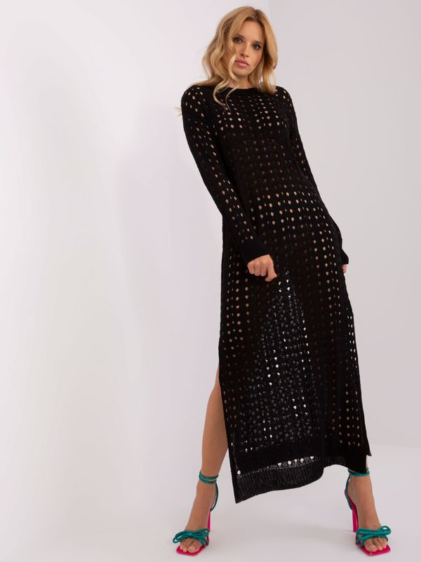 Fashionhunters Black knitted beach dress with slits