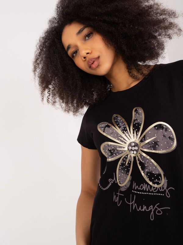 Fashionhunters Black T-shirt with BASIC FEEL GOOD appliqués