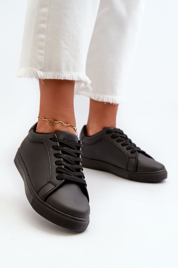 Kesi Black women's low sports shoes Diunna made of eco leather