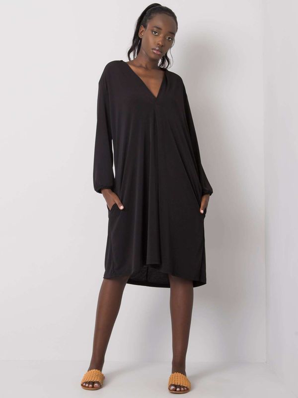 Fashionhunters Black Yetta dress with V-neck