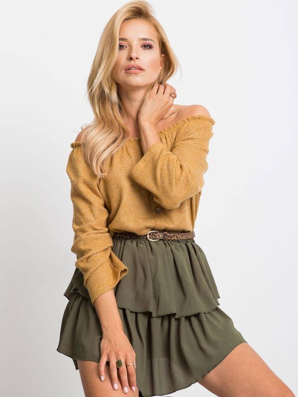 Yups Blouse decorated with buttons at the front mustard