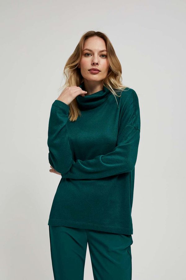 Moodo Blouse with a loose turtleneck