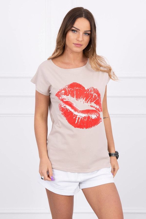 Kesi Blouse with beige lip print