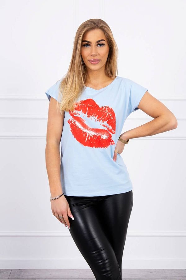 Kesi Blue blouse with lip print