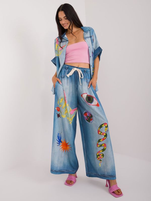 Fashionhunters Blue fabric palazzo pants with print