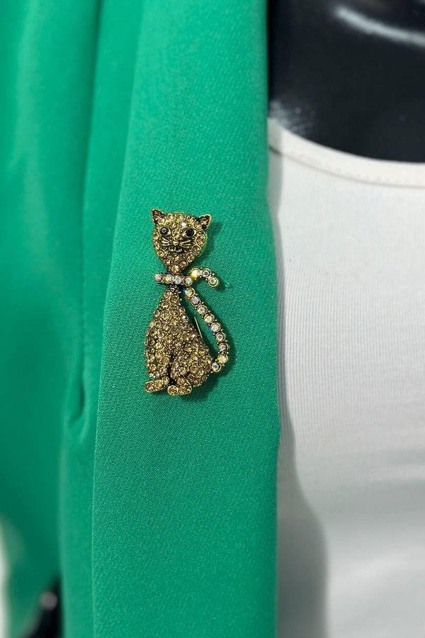 Kesi Brooch Cat A-2-21-10 gold color