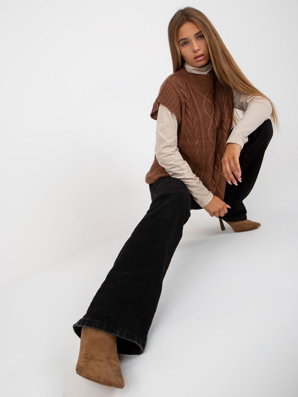 Fashionhunters Brown knitted vest SUBLEVEL with braids
