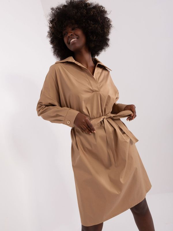 Fashionhunters Camel midi dress with collar ZULUNA