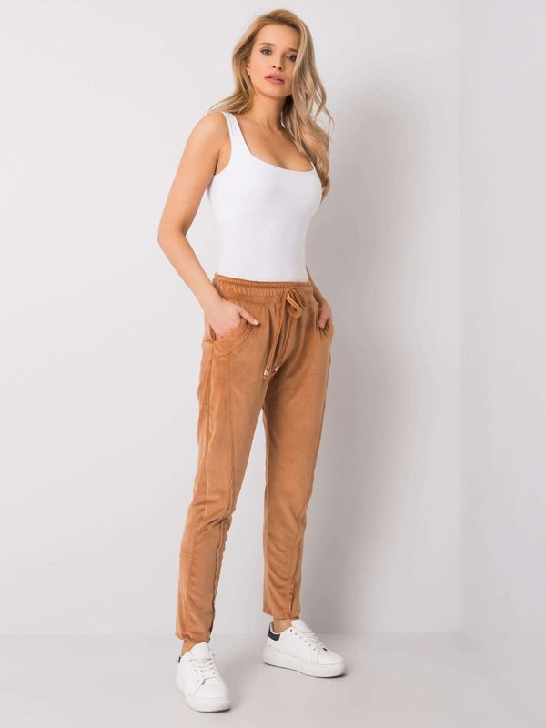 Fashionhunters Camel velour trousers RUE PARIS