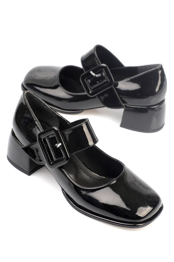 Capone Outfitters Capone Outfitters Blunt Toe Buckle Mary Jane Shoes